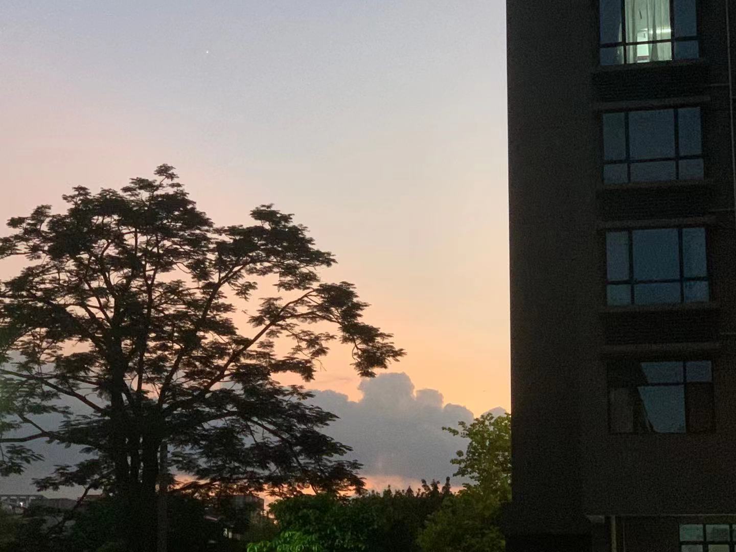 1630996205854174.jpg bcd5cc681b41e8e1355563de63a2921.jpg